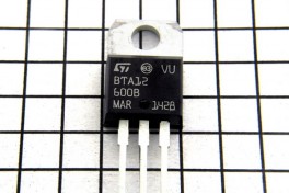Тиристор BTA 12-600 B  (12A, 600V) TRIACs  (TO-220AB)