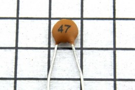 Конденсатор 47 пФ  (однослойные, дисковые, выводные)