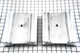Радиатор аллюминиевый белый под пайку (35х40х12 мм)