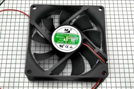 Вентилятор для радиоаппаратуры  80х80х20 мм  24В  2 вывода